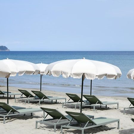 Hotel Windsor Laigueglia Exterior photo