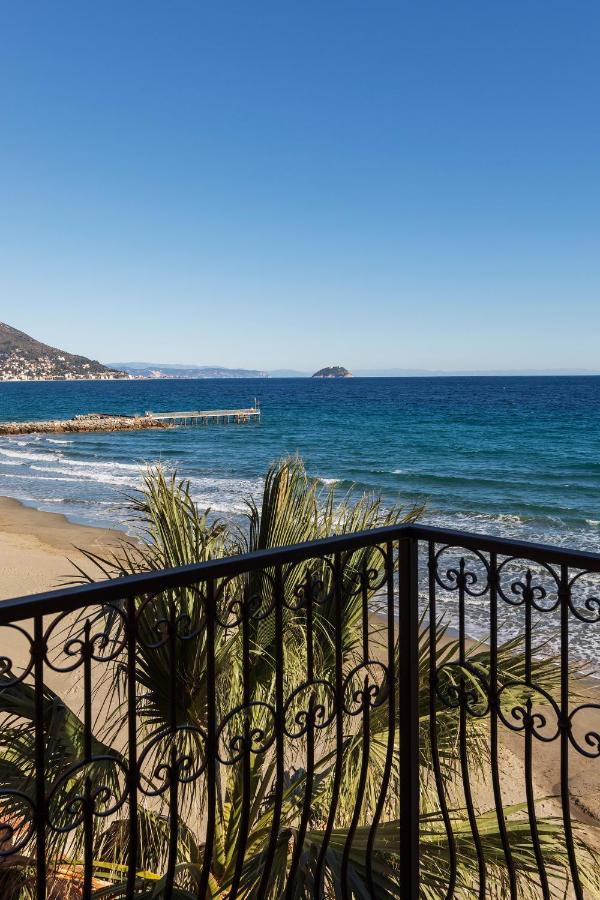 Hotel Windsor Laigueglia Exterior photo