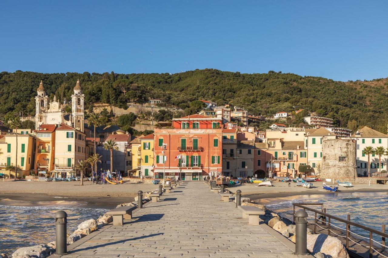 Hotel Windsor Laigueglia Exterior photo